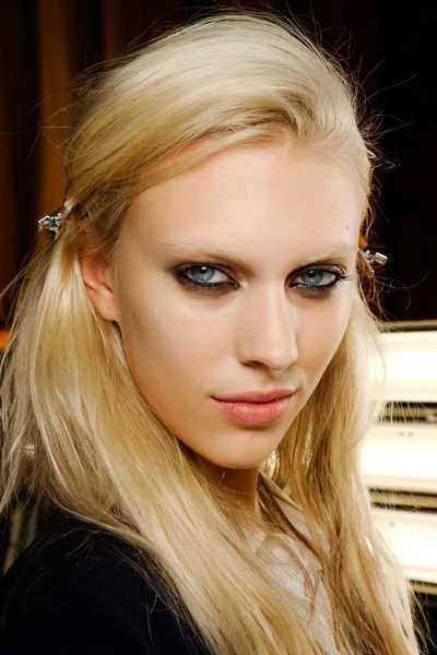 Look 13